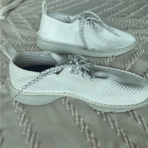 Clarks Shoes - White Knit Sneakers